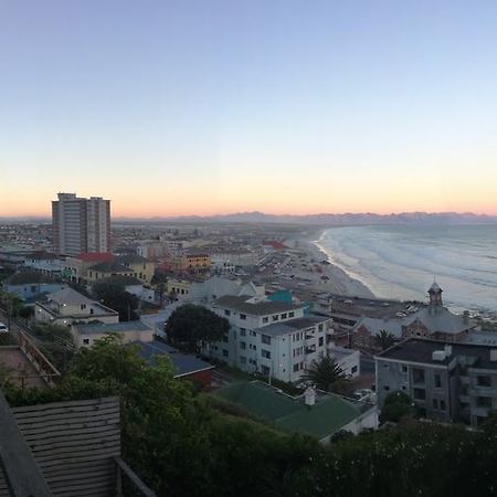 Seaview Apartment In Muizenberg Eksteriør billede