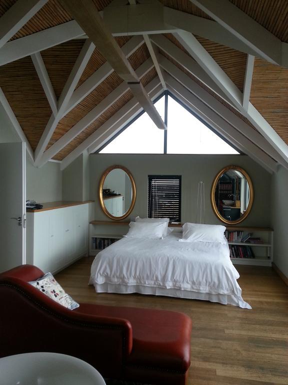 Seaview Apartment In Muizenberg Eksteriør billede
