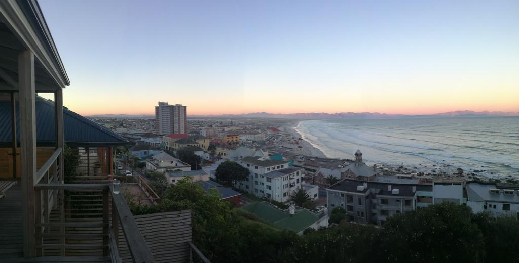 Seaview Apartment In Muizenberg Eksteriør billede